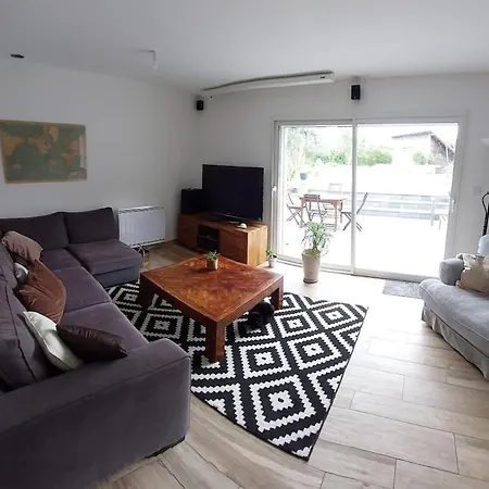 Large With Pool And Garden Buzet-sur-Tarn