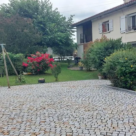 Large With Pool And Garden *