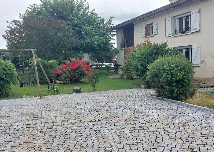 Large With Pool And Garden *